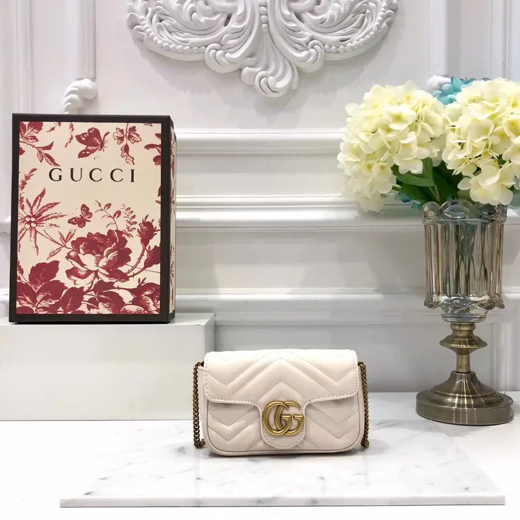 Hyper Peter GG super mini GUCCI Marmont bag 0627